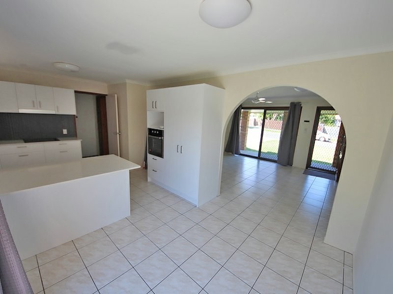 4 Constantia Court, Petrie QLD 4502