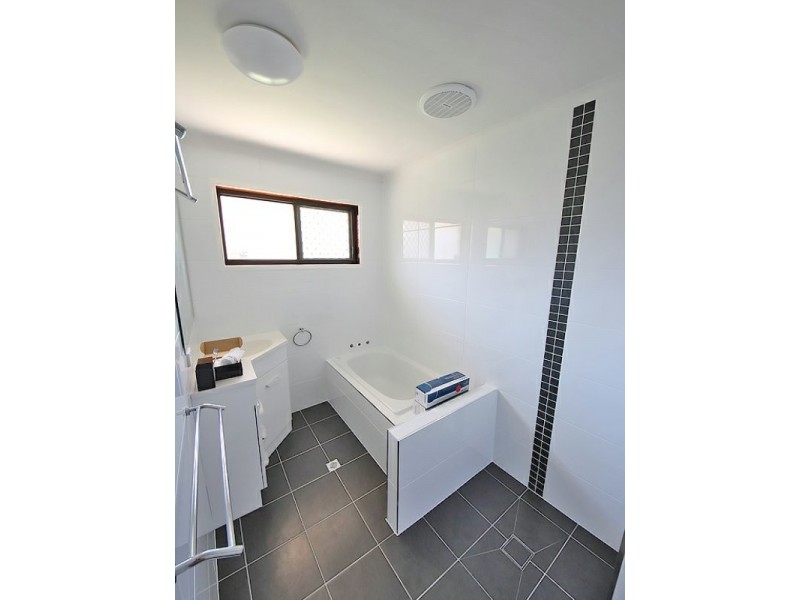 4 Constantia Court, Petrie QLD 4502