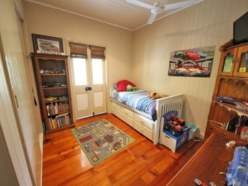76 Wattle Street, Kallangur QLD 4503