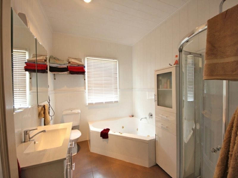 76 Wattle Street, Kallangur QLD 4503