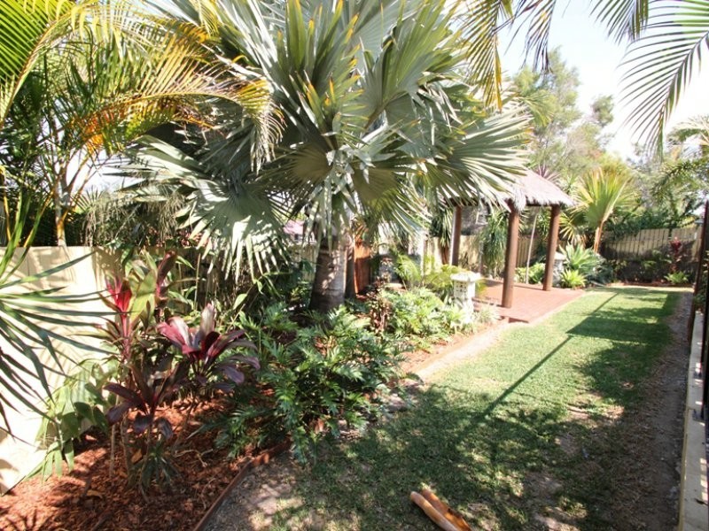 8 Farrington Drive, Murrumba Downs QLD 4503