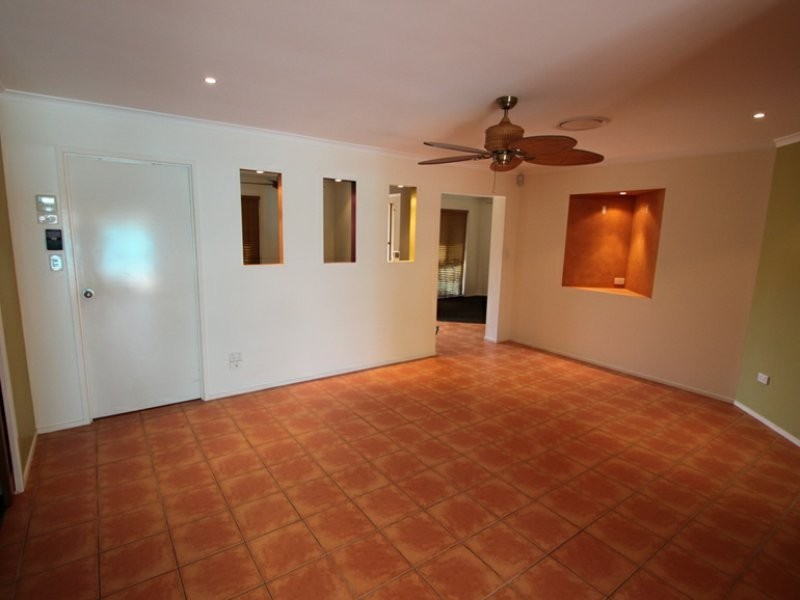 8 Farrington Drive, Murrumba Downs QLD 4503