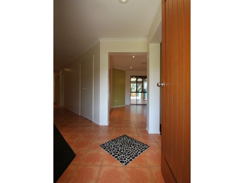 8 Farrington Drive, Murrumba Downs QLD 4503