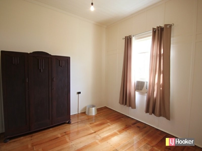 13 Reid Street, Petrie QLD 4502