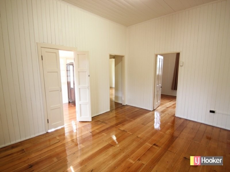 13 Reid Street, Petrie QLD 4502