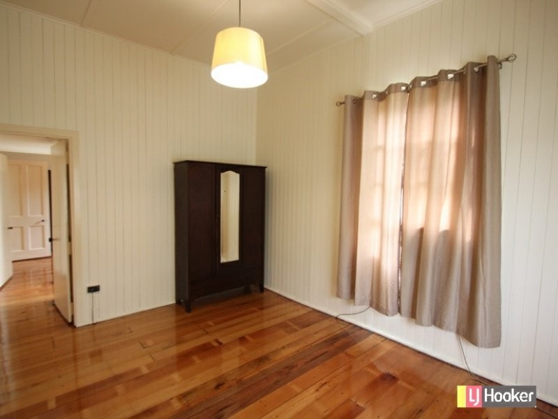 13 Reid Street, Petrie QLD 4502