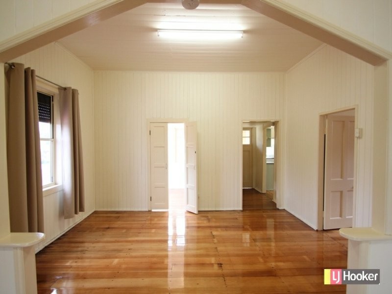 13 Reid Street, Petrie QLD 4502