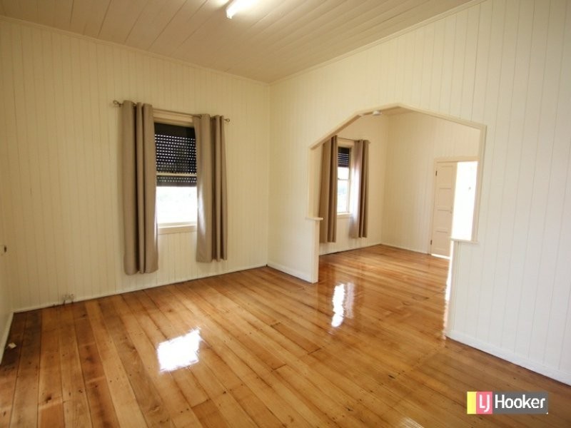 13 Reid Street, Petrie QLD 4502