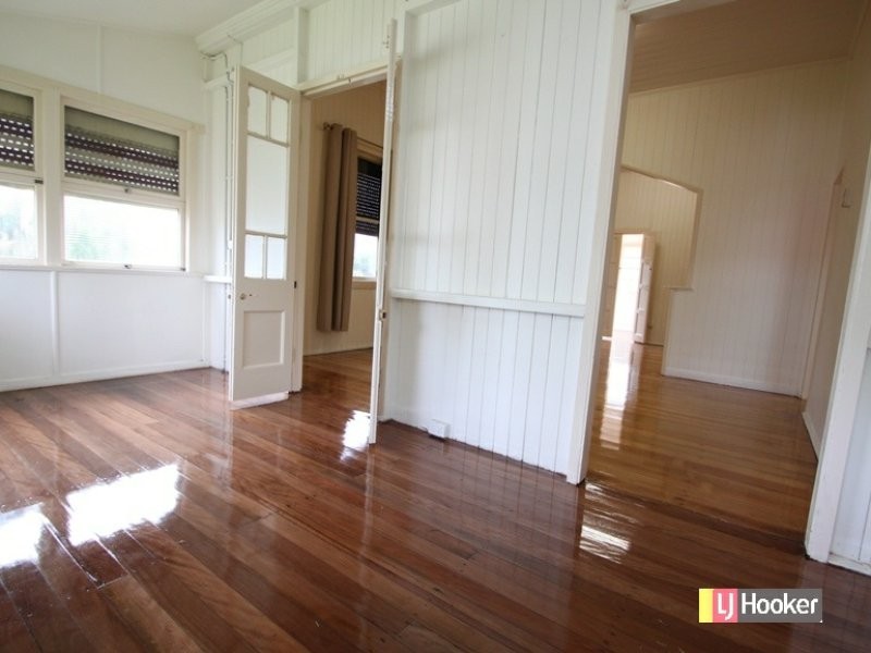 13 Reid Street, Petrie QLD 4502