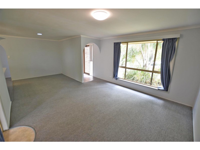 40 Kurwongbah Drive, Petrie QLD 4502