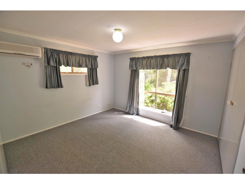 40 Kurwongbah Drive, Petrie QLD 4502