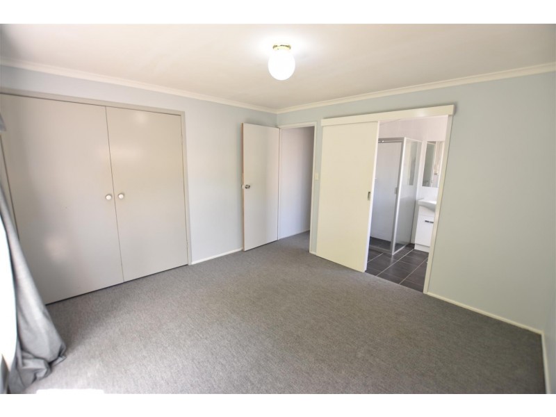 40 Kurwongbah Drive, Petrie QLD 4502