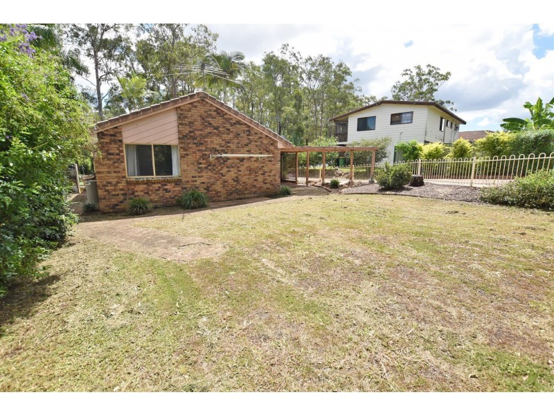40 Kurwongbah Drive, Petrie QLD 4502