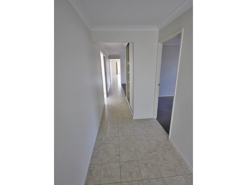 32 Duporth Crescent, Dakabin QLD 4503