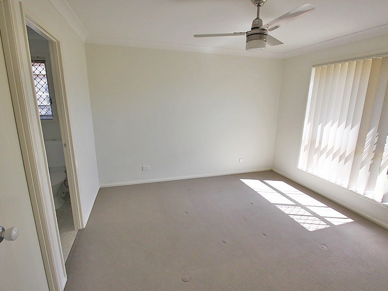 32 Duporth Crescent, Dakabin QLD 4503