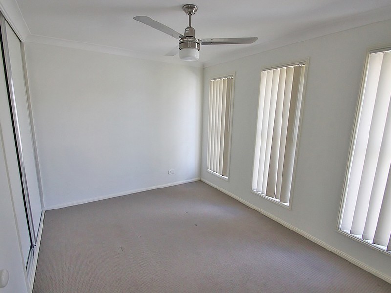 32 Duporth Crescent, Dakabin QLD 4503