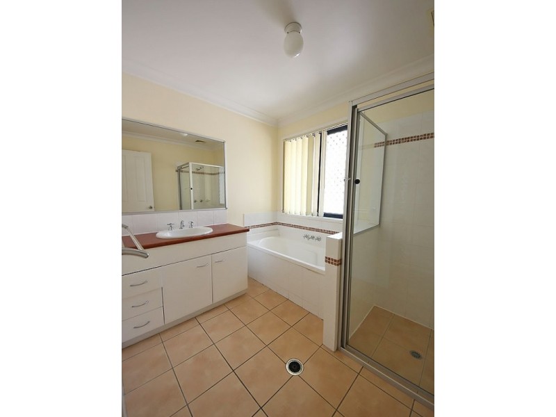 6 Venetian Court, Griffin QLD 4503