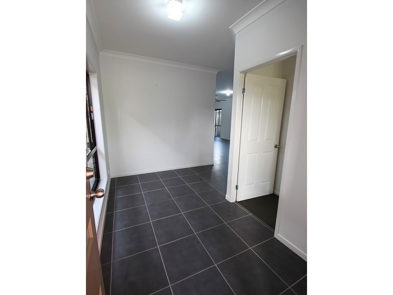 62 Ascot Crescent, Kallangur QLD 4503