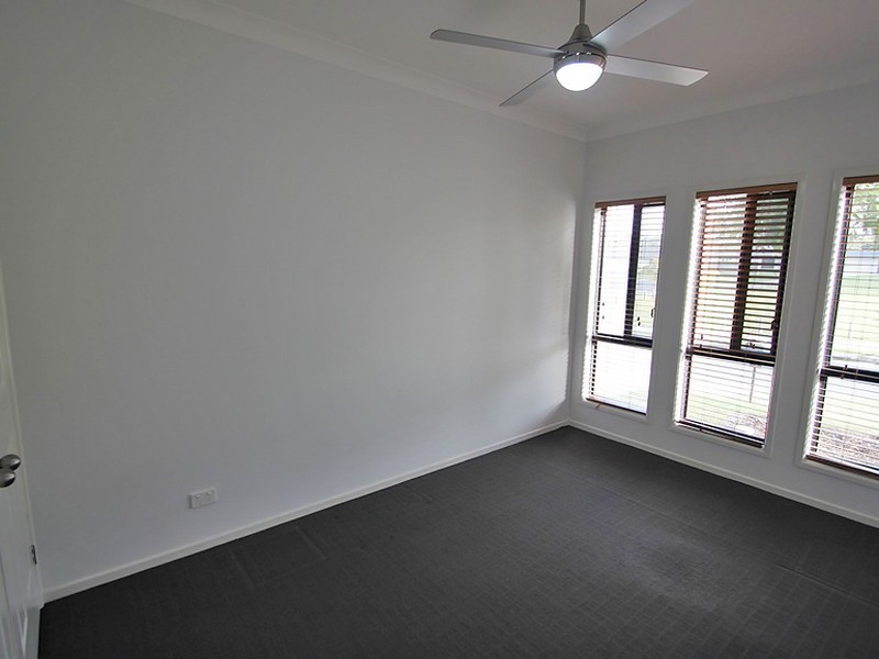 62 Ascot Crescent, Kallangur QLD 4503