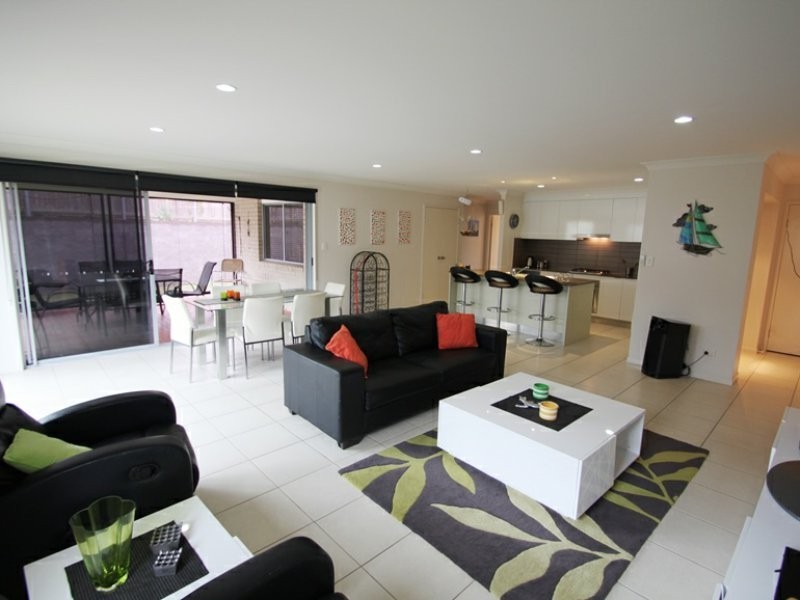 11 Bellthorpe Circuit, Kallangur QLD 4503