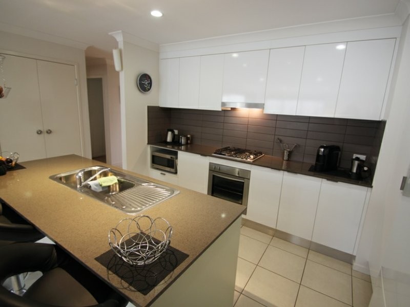 11 Bellthorpe Circuit, Kallangur QLD 4503