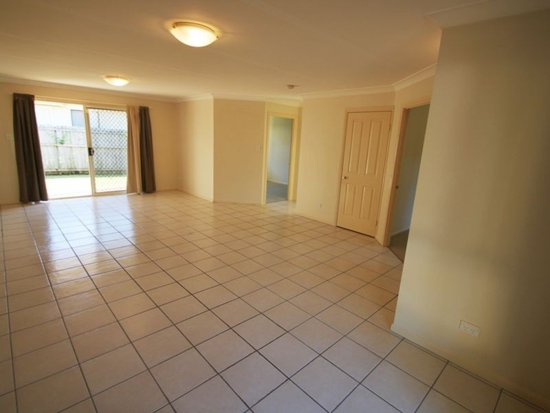 3/11 Ahern Street, Kallangur QLD 4503