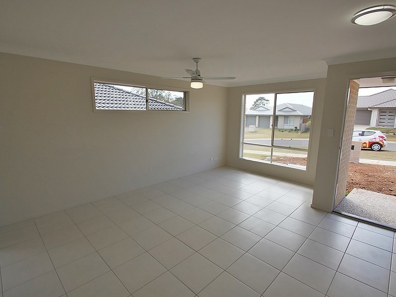 1/11 Braxlaw Crescent, Dakabin QLD 4503