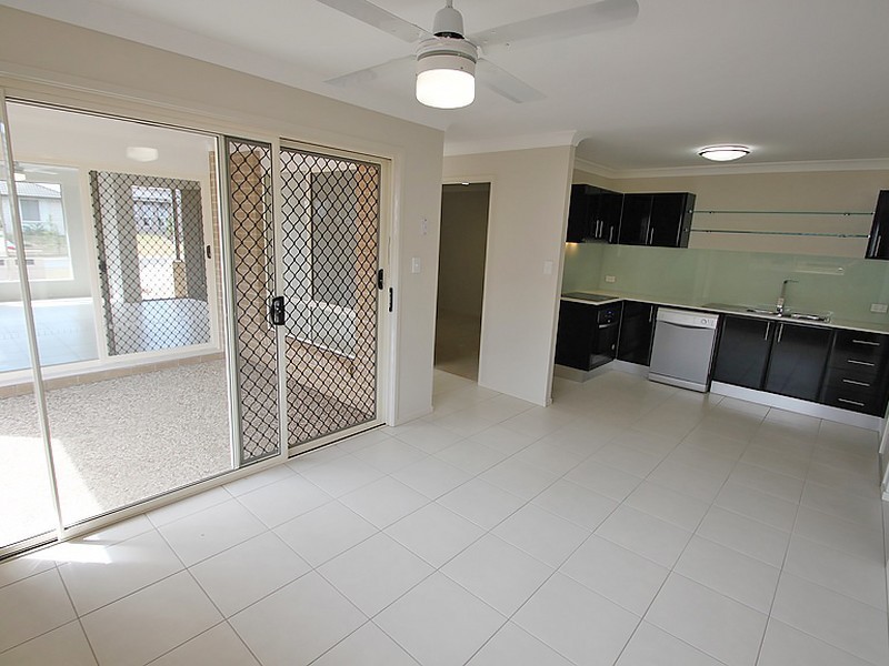 1/11 Braxlaw Crescent, Dakabin QLD 4503