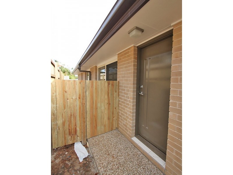 Unit 2/11 Braxlaw Crescent, Dakabin QLD 4503