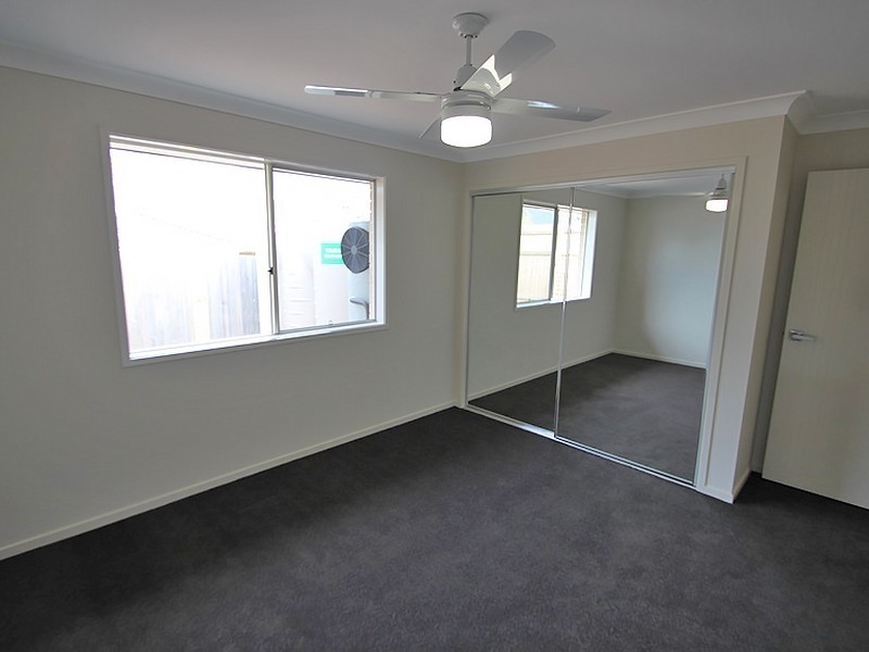 Unit 2/11 Braxlaw Crescent, Dakabin QLD 4503