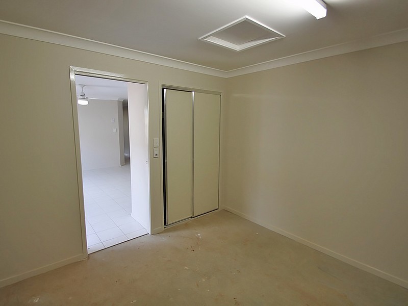 Unit 2/11 Braxlaw Crescent, Dakabin QLD 4503