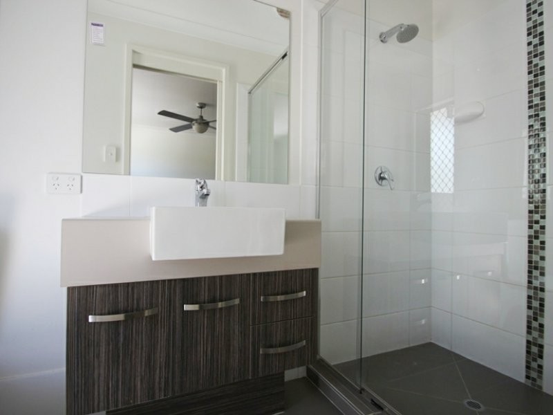 Unit 1/2 Duporth Crescent, Dakabin QLD 4503