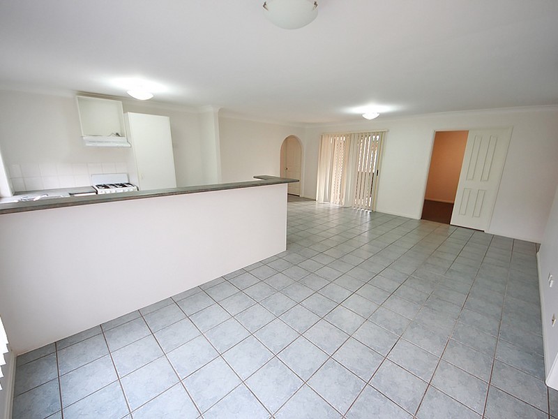 5 Bilinga Place, Kallangur QLD 4503