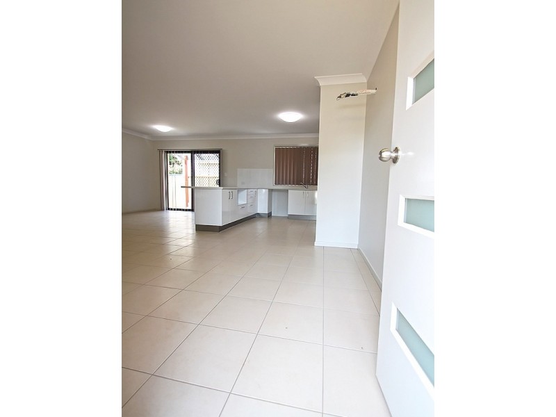 Unit 1/37 Sheehan Street, Kallangur QLD 4503