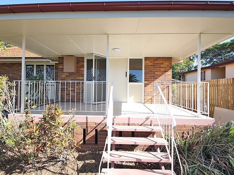 18 Myles Street, Lawnton QLD 4501