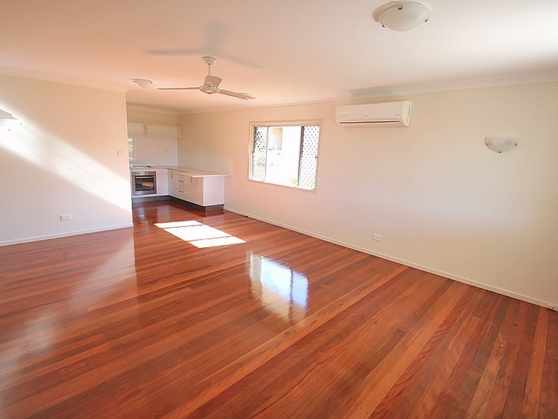 18 Myles Street, Lawnton QLD 4501