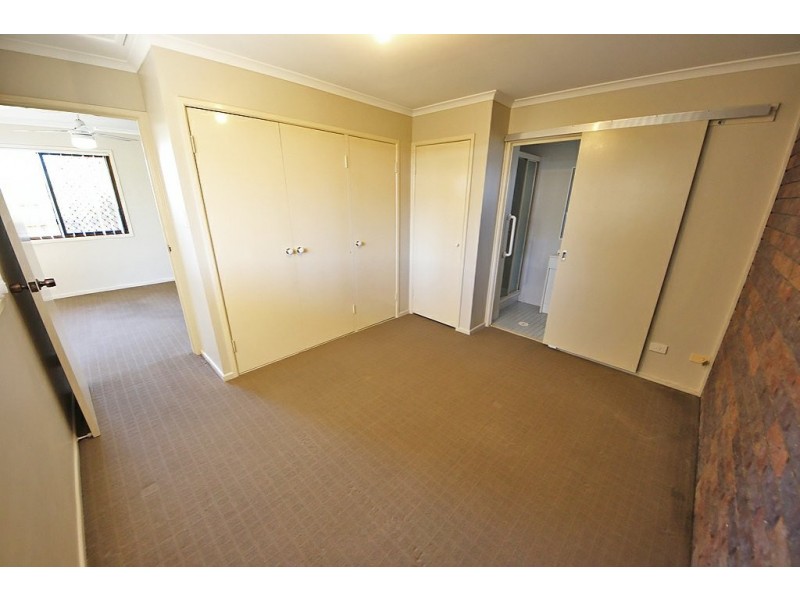 Unit 2/3 Cross Place, Kallangur QLD 4503