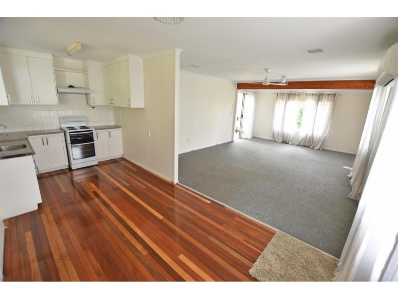 14 Crest Street, Kallangur QLD 4503