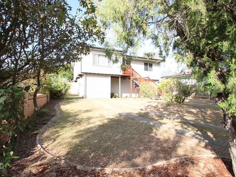 14 Crest Street, Kallangur QLD 4503