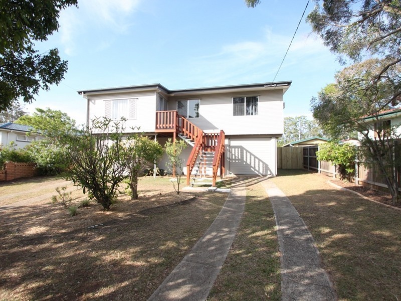 14 Crest Street, Kallangur QLD 4503