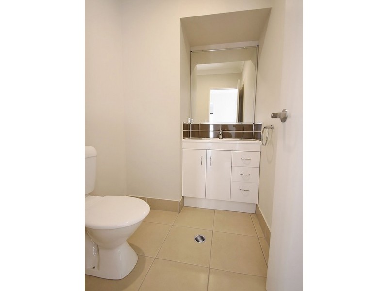 6 Roland Court, Kallangur QLD 4503