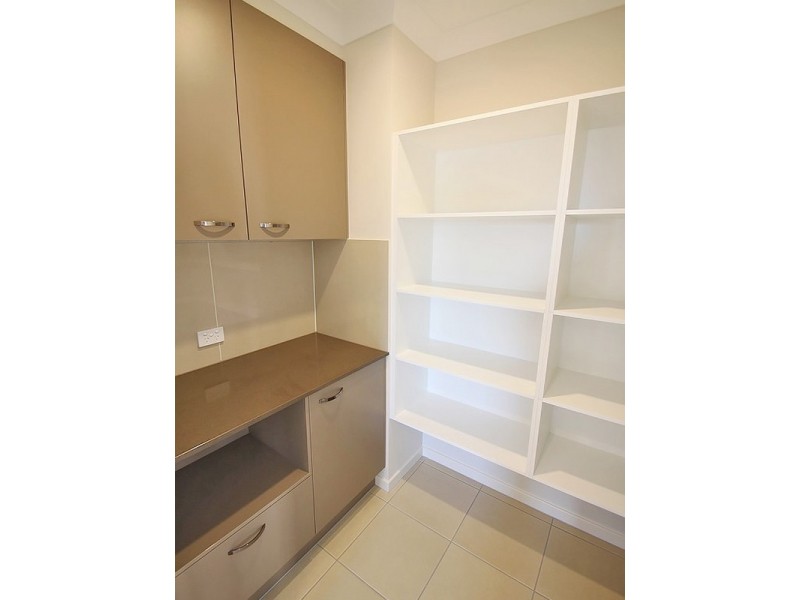 6 Roland Court, Kallangur QLD 4503