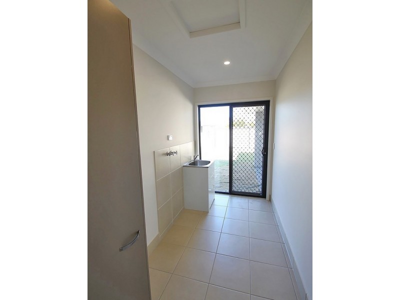 6 Roland Court, Kallangur QLD 4503