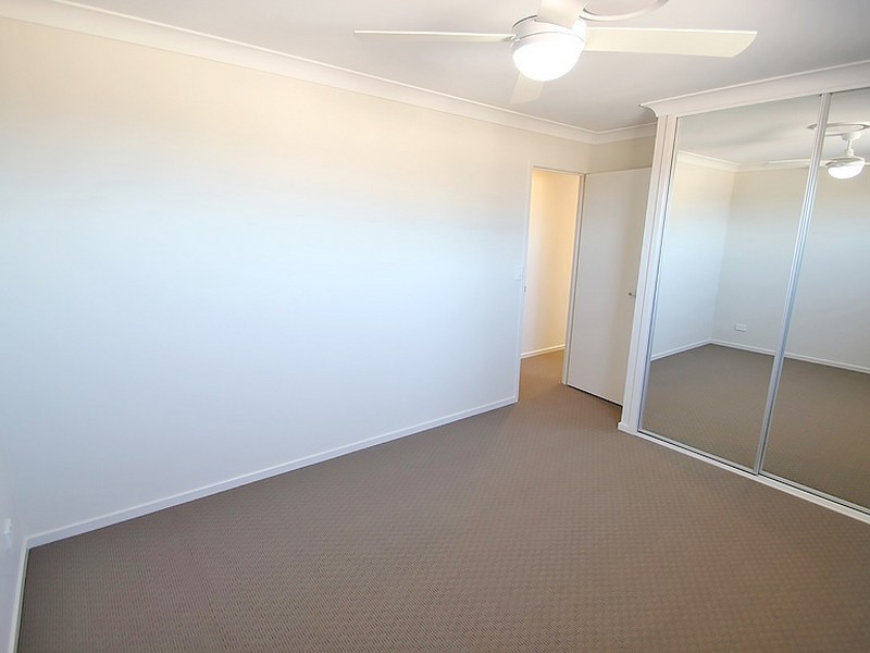 6 Roland Court, Kallangur QLD 4503