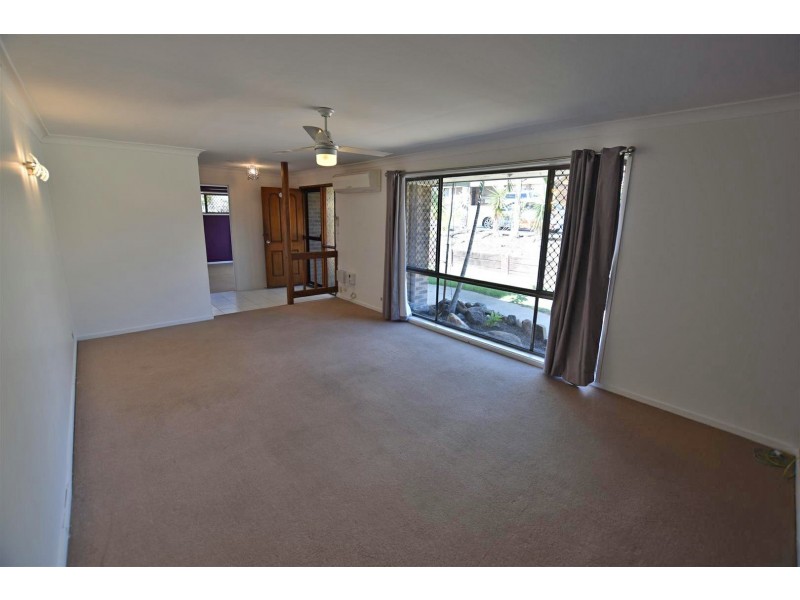 33 Voltaire Crescent, Petrie QLD 4502