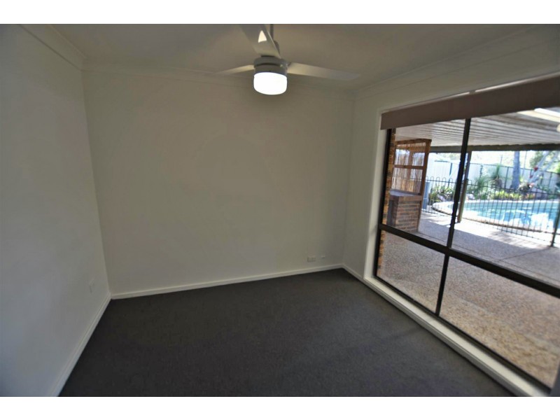 33 Voltaire Crescent, Petrie QLD 4502