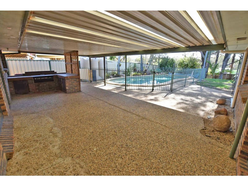 33 Voltaire Crescent, Petrie QLD 4502