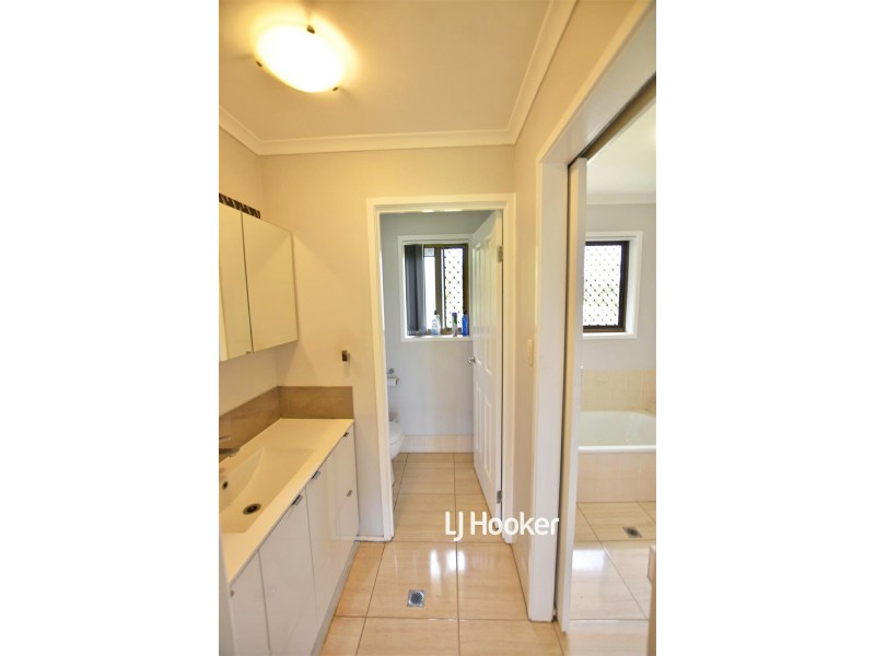 1 Carla Court, Kallangur QLD 4503