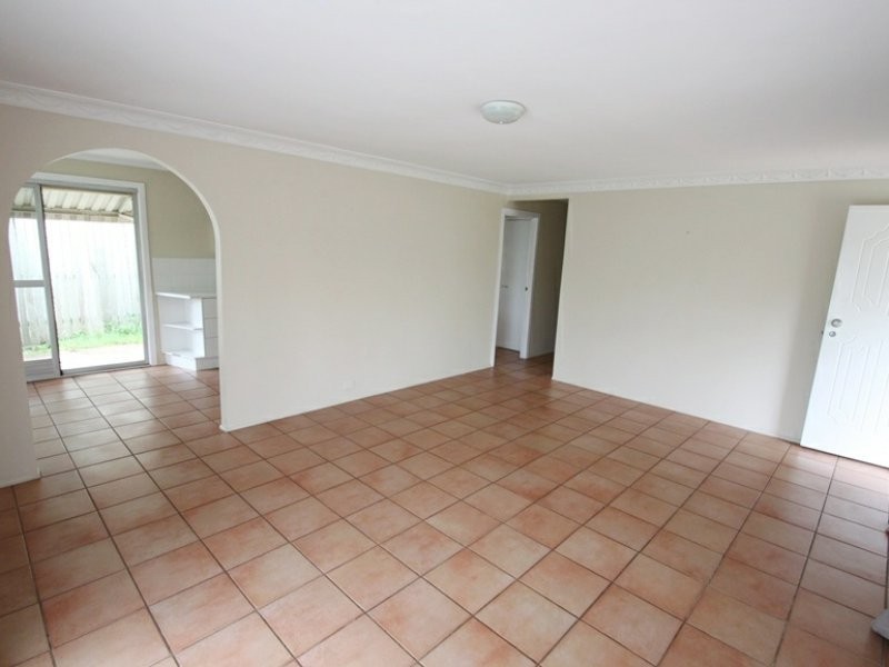 5 Sheehan Street, Kallangur QLD 4503