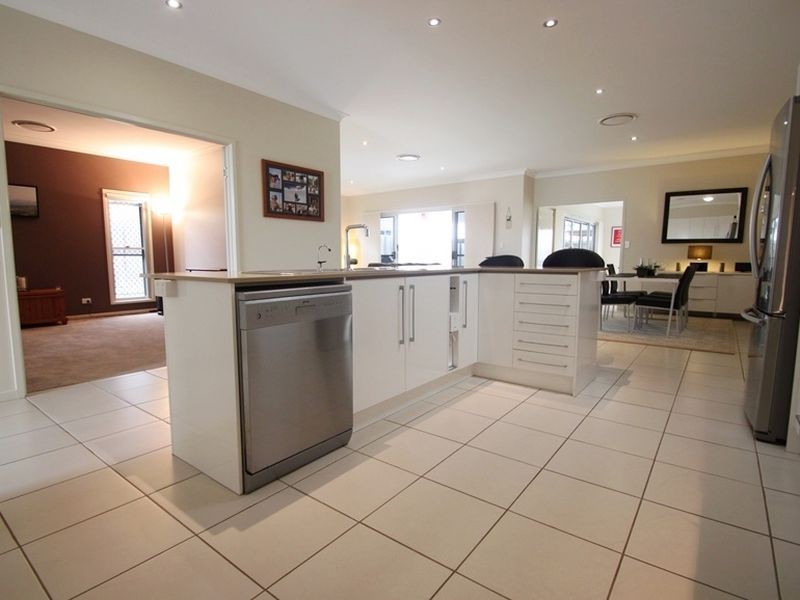 50 Oisin Street, Murrumba Downs QLD 4503